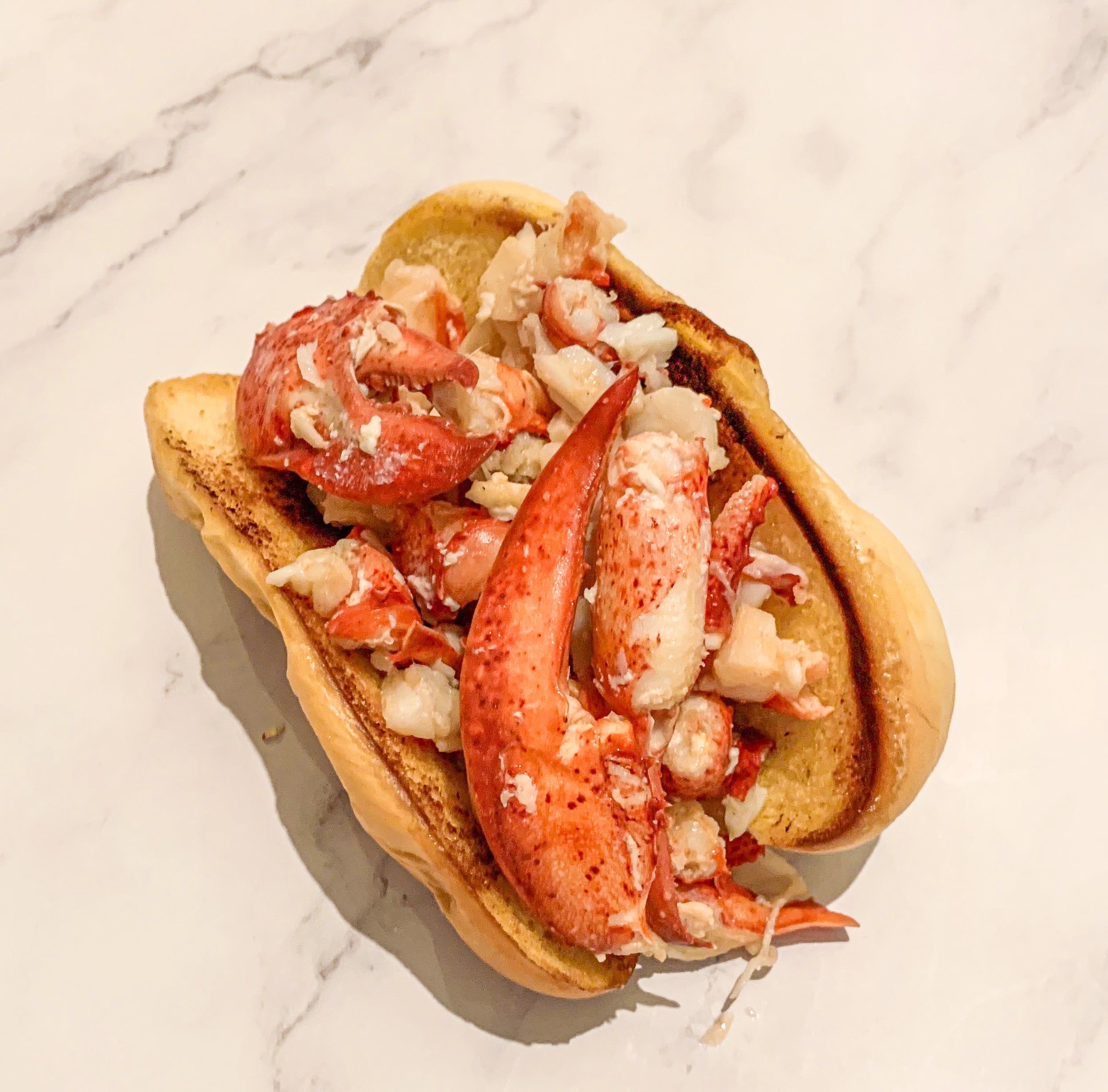 CT- STYLE TRUFFLE LOBSTER ROLLS