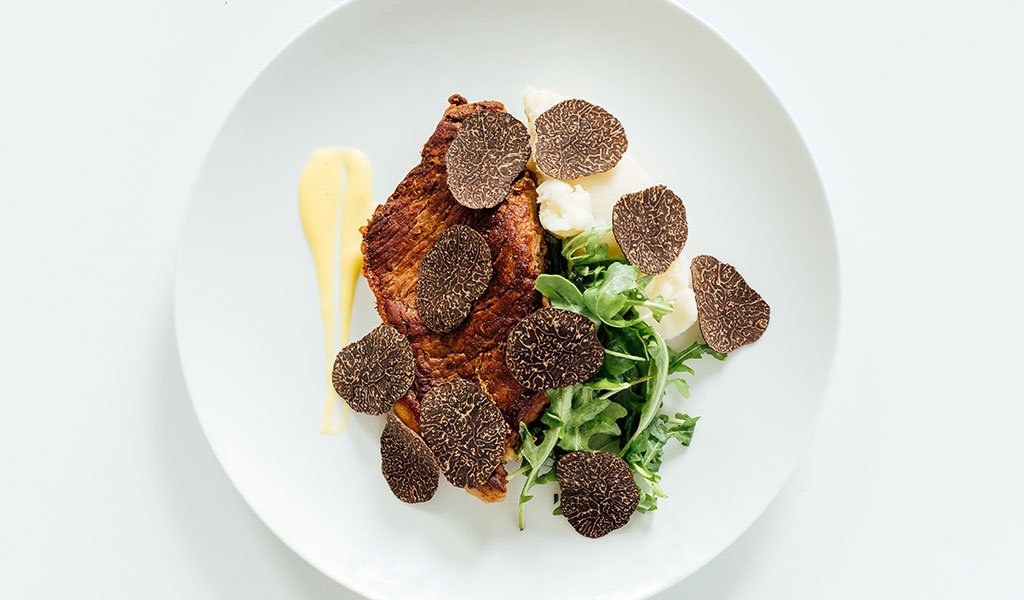 SEARED STEAK WITH TRUFFLE HOLLANDAISE AND MASHED POTATOES